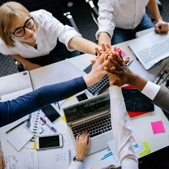 10 WAYS TO IMPACT YOUR TEAM AS A PROJECT MANAGER